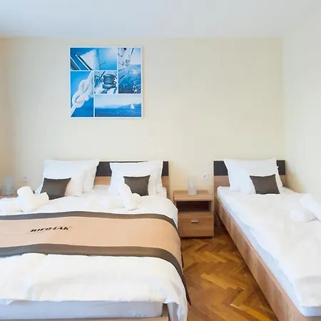 Bier-lak House 71 Apartman Balatonlelle