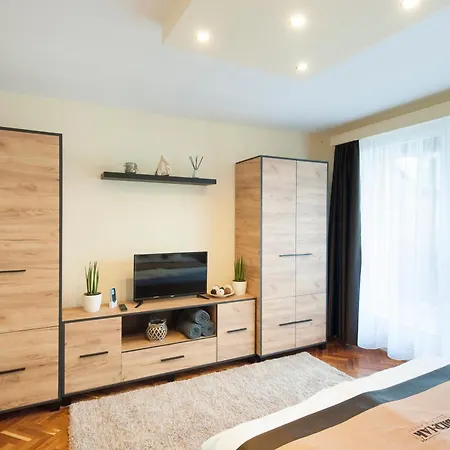 Bier-lak House 71 Lägenhet