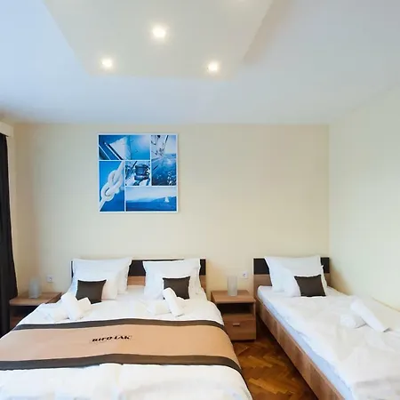 Bier-lak House 71 Balatonlelle