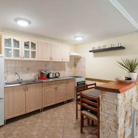 Apartman Bier-lak House 71 *