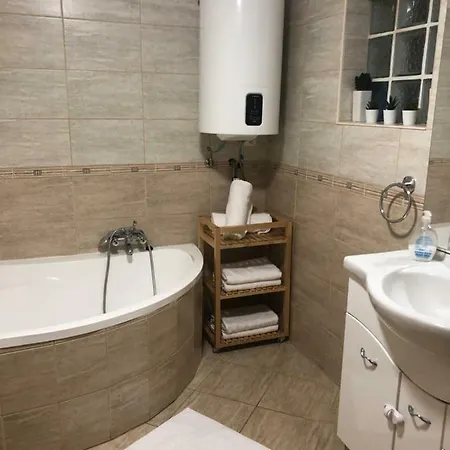 Bier-lak House 71 Balatonlelle