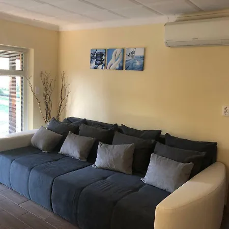 Bier-lak House 71 * Balatonlelle